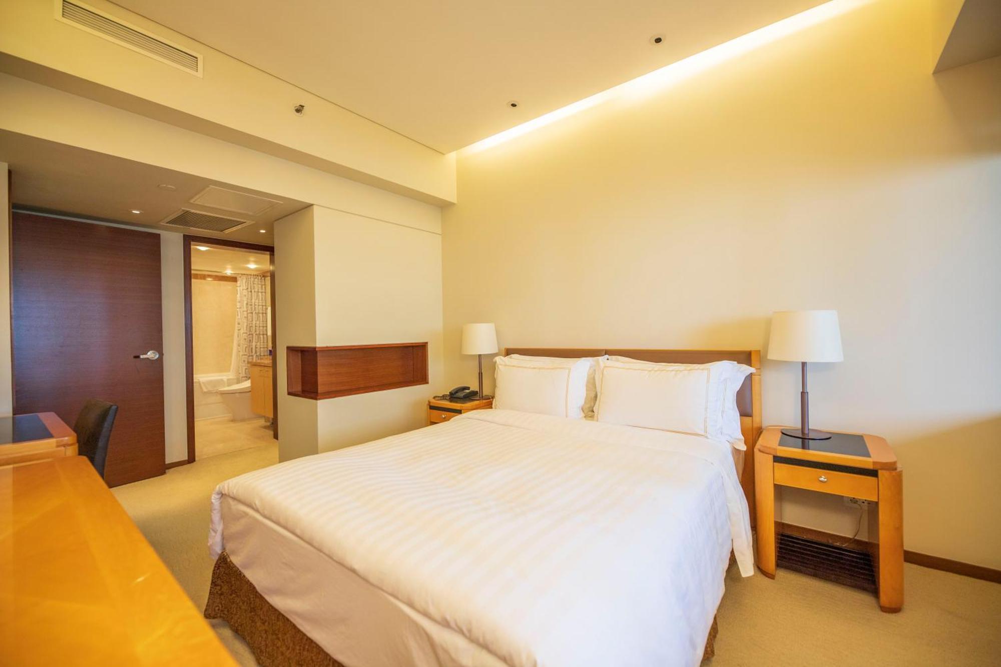 เซี่ยงไฮ้ เซ็นเตอร์ เซอร์วิซ อพาร์ตเมนต์ Aparthotel ภายนอก รูปภาพ